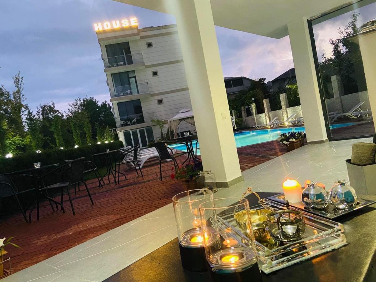 New House Kobuleti 호텔 외부 사진