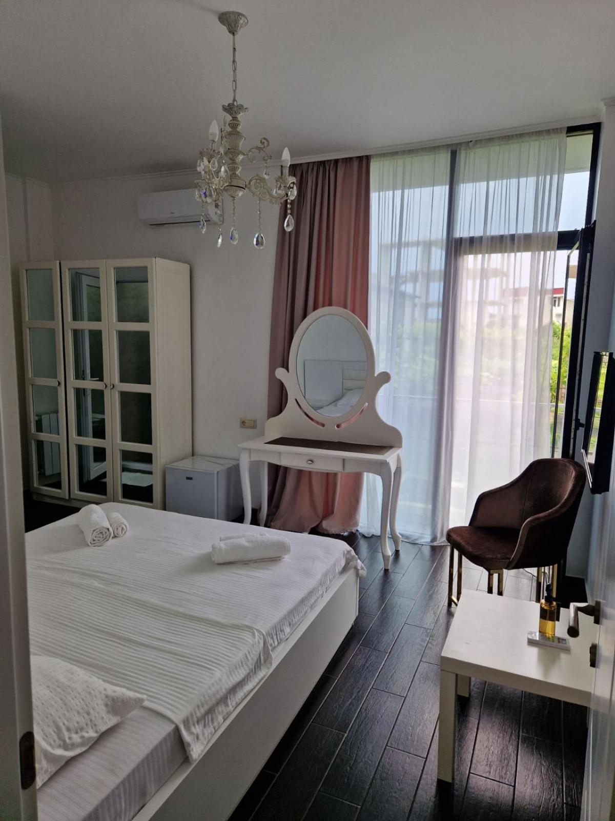 New House Kobuleti 호텔 외부 사진
