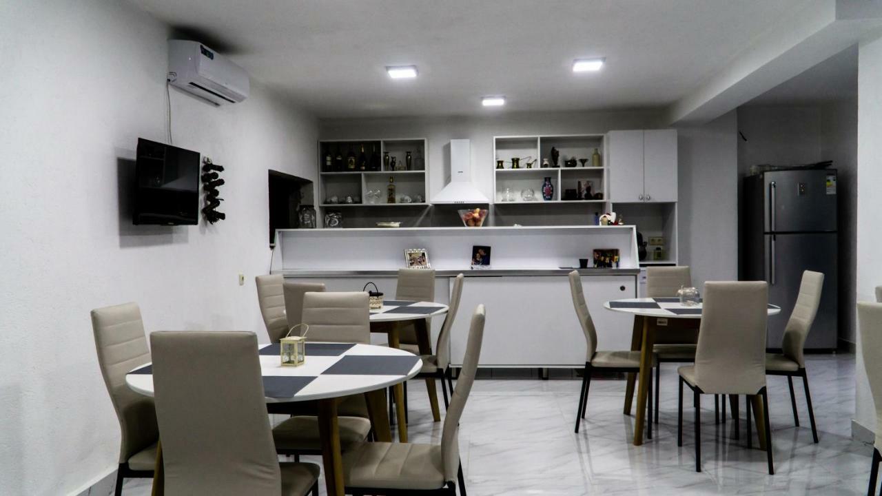 New House Kobuleti 호텔 외부 사진